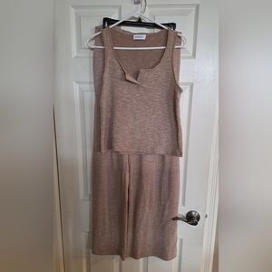 Gilli Taupe Sleeveless Top Small Lounge Pant Medium Set